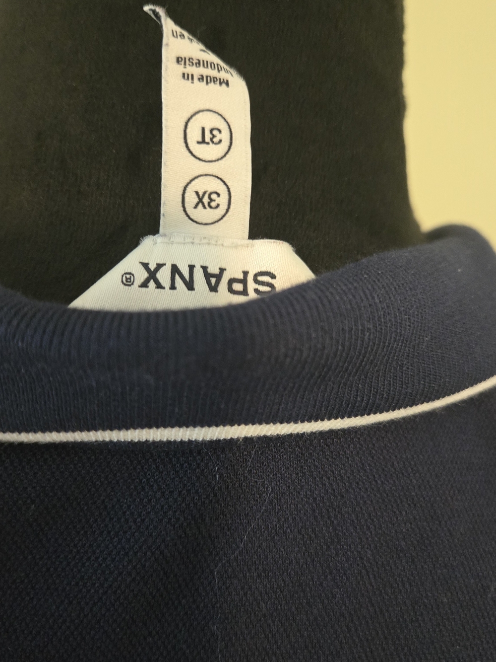 SPANX Navy Short Sleeve Polo V-Neck Top with White Trim - Picture 3 of 3
